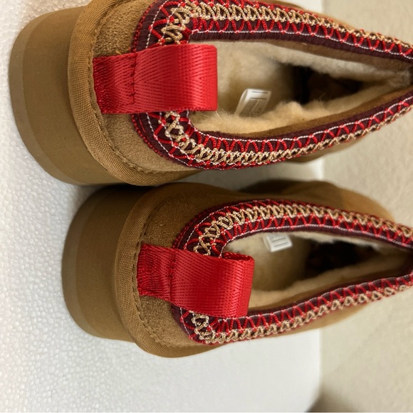 UGG Tan Slippers with Red Trim - Picture 6 of 12